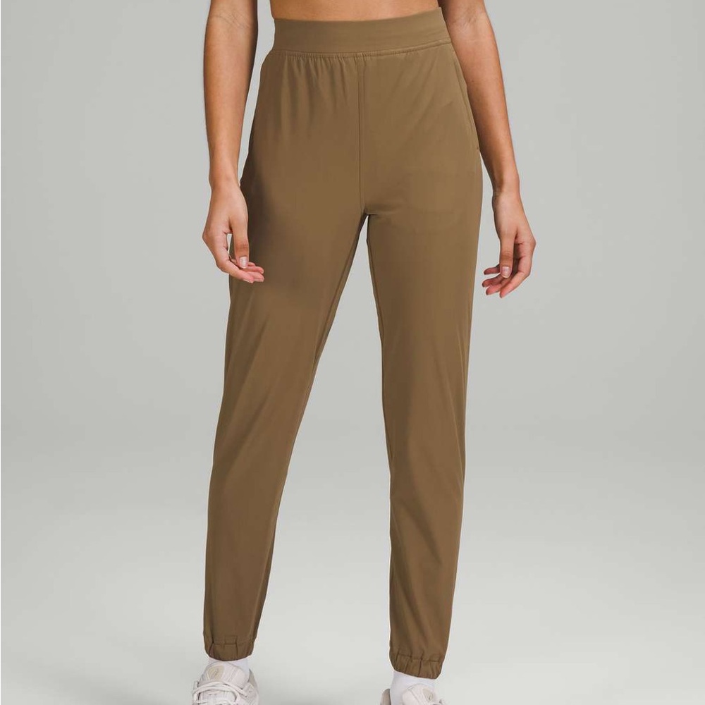 NWOT Lululemon Adapted State Joggers